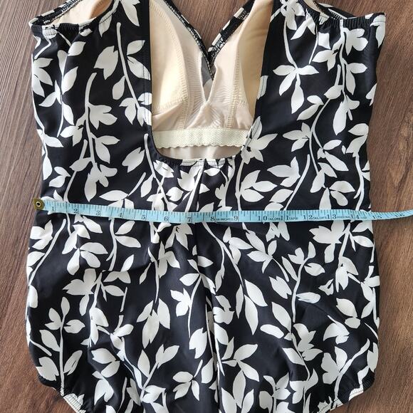 Miraclesuit One Piece Swimsuit 14 Beach Vacation Resortwear‎ Retro Floral Summer - Picture 5 of 6